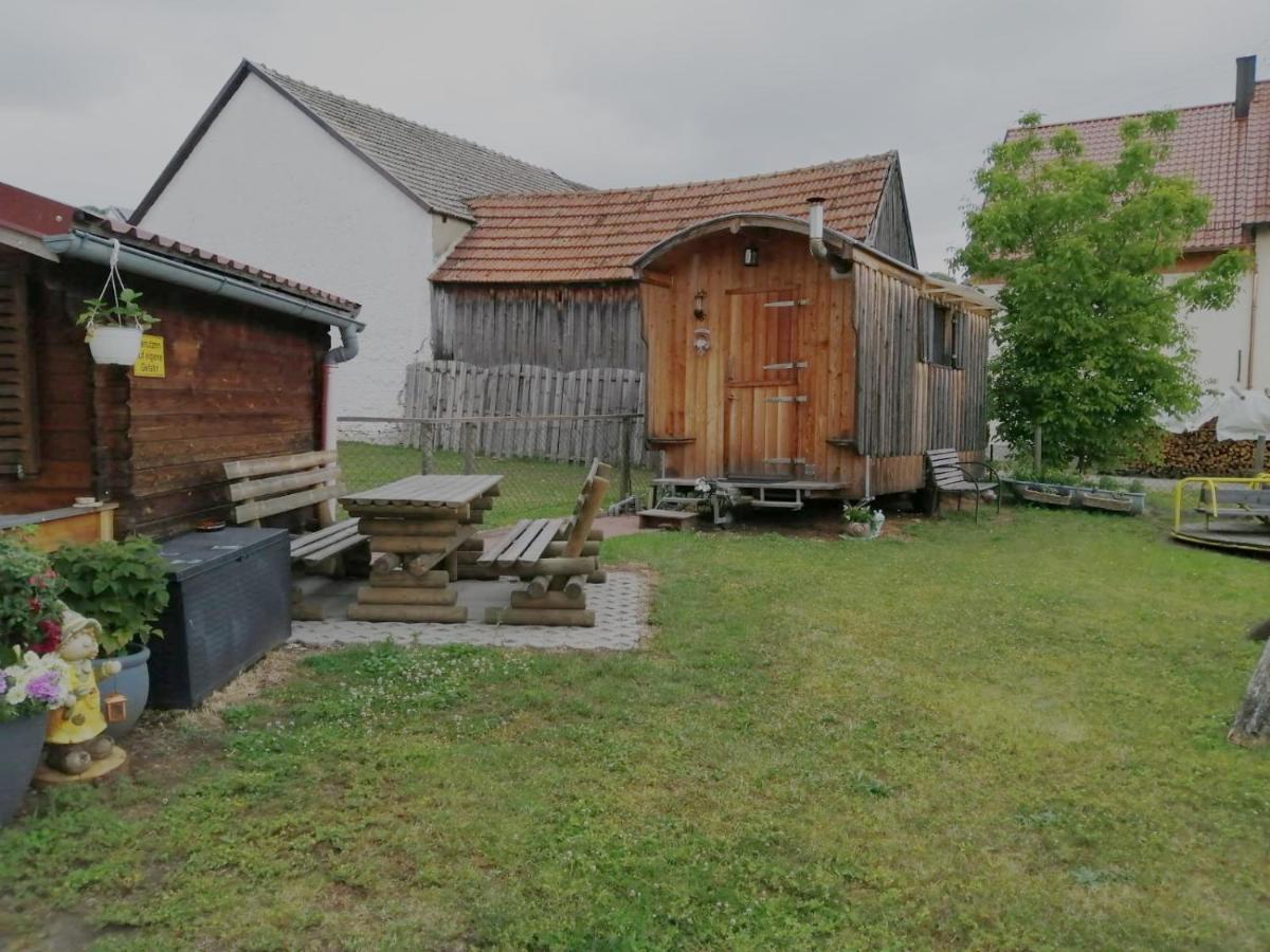 Schaeferwagen Auf Dem Ferienhof Stark Kelheim Exteriér fotografie